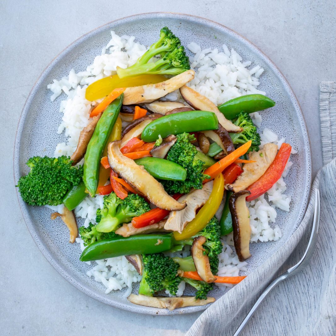 mushroom and veggie stir fry plated