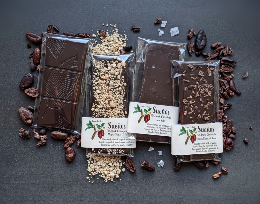 Three bars of Sueños dark chocolate.