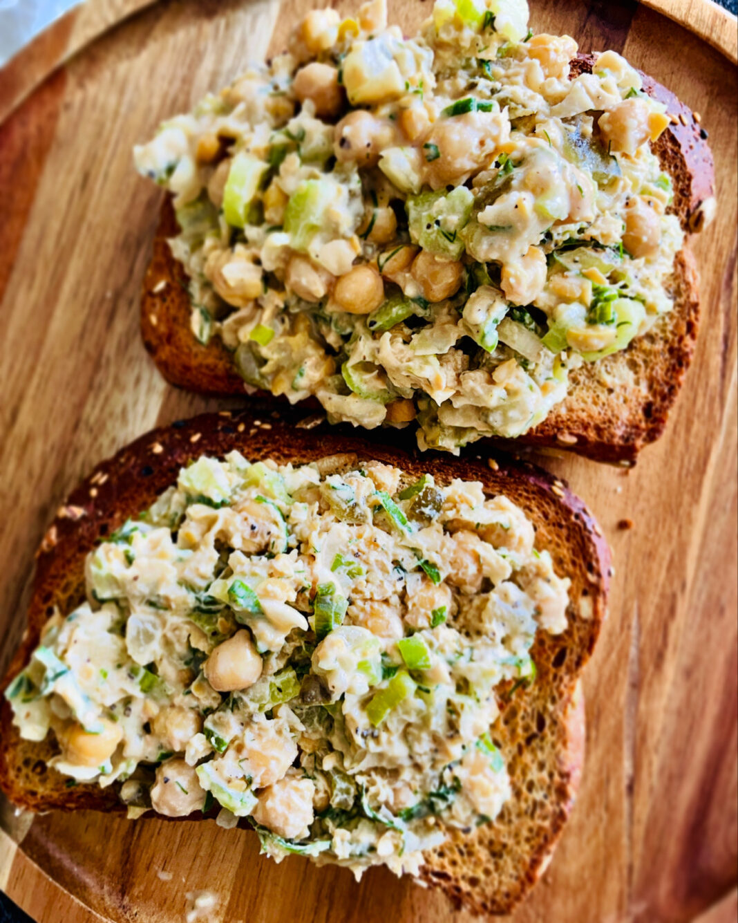 tuna salad on bread