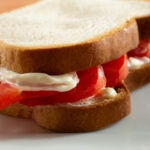 tomato sandwich on white bread